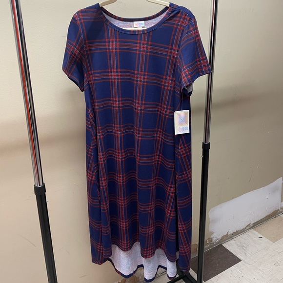 LuLaRoe Dresses & Skirts - NWT Sz Lg Blue & Red Plaid “Carly” High Low Dress ❤️💙